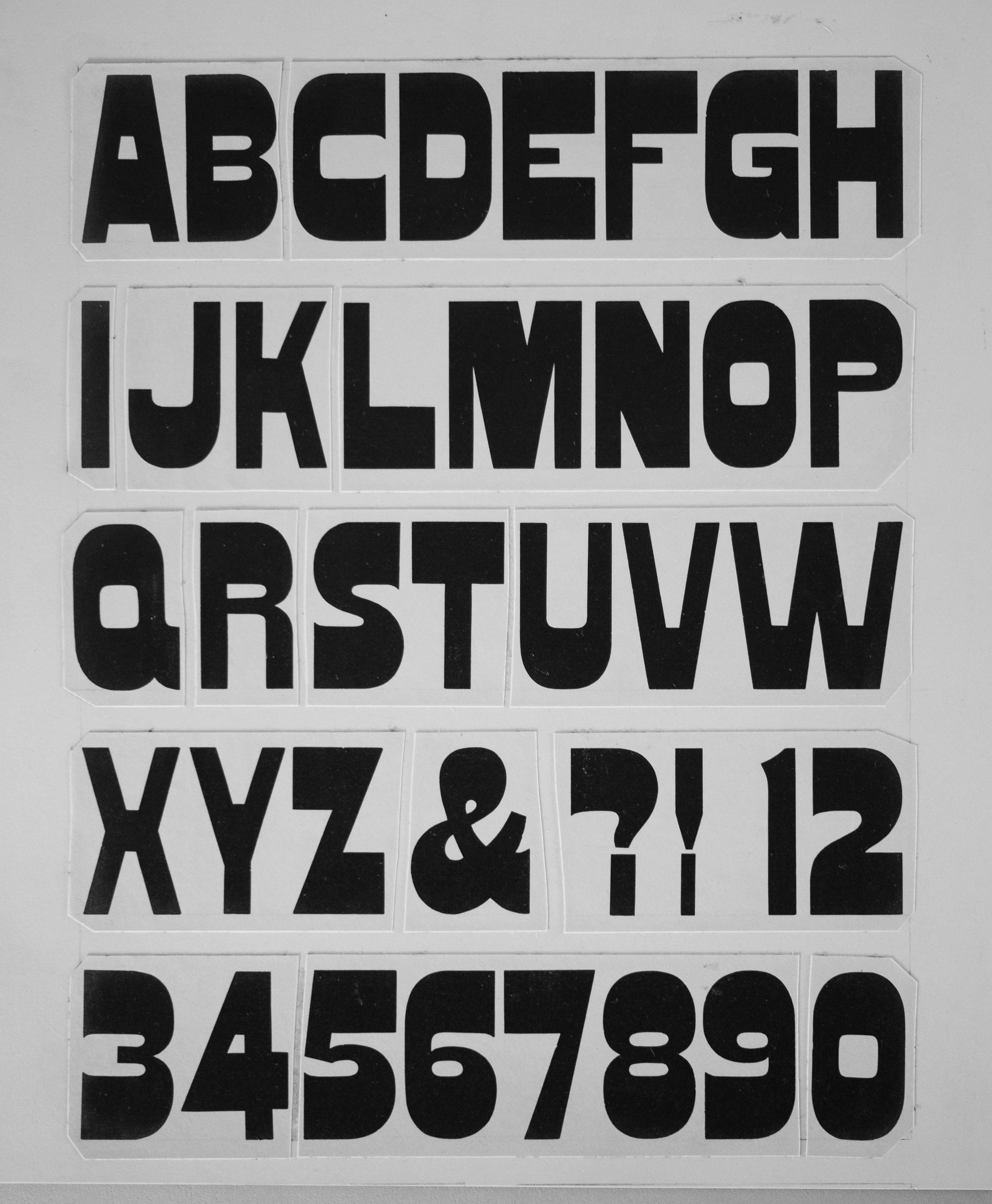 super clarendon font